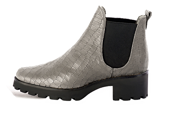 Boots habillees femme gris cendre et noir mat Boots elastiques sur les cotes Bout rond. Semelle gomme petit talon. Modele Sasha Paris Sport